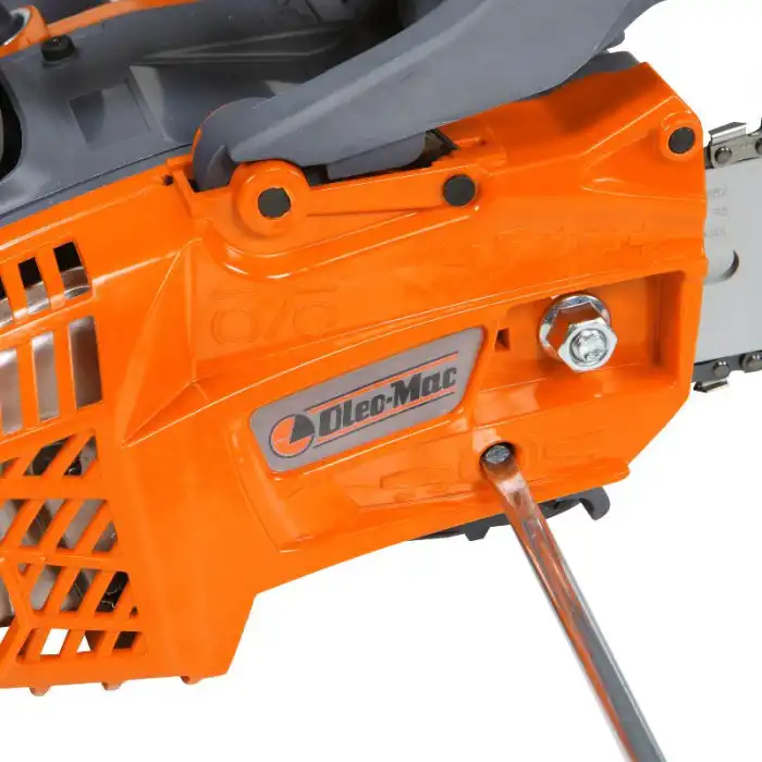 Elagueuse thermique Oleo-mac GSTH240, guide chaine: 25 cm, moteur 25.4 cm³