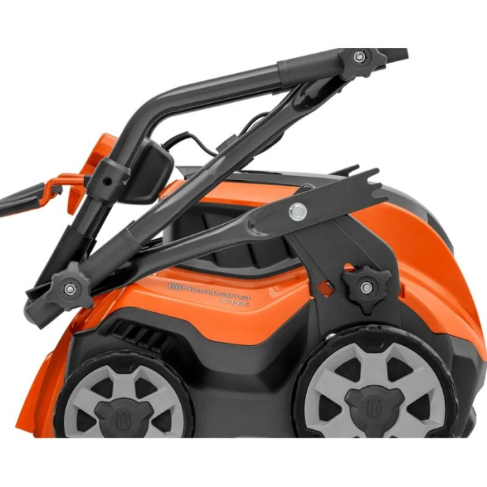 Scarificateur à batterie Husqvarna S138i - nu, largeur de travail de 37,5 cm
