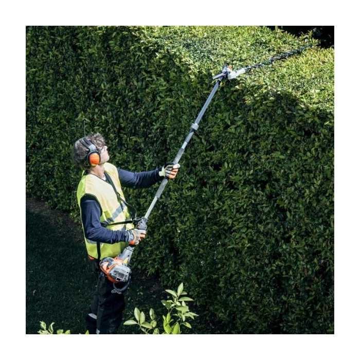 Taille-haies sur perche thermique Husqvarna 525HE4 coupe 60cm, portée 4 mètres