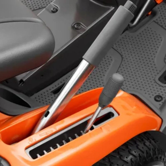Autoportée Rider Husqvarna R214C coupe frontale - coupe 94 cm