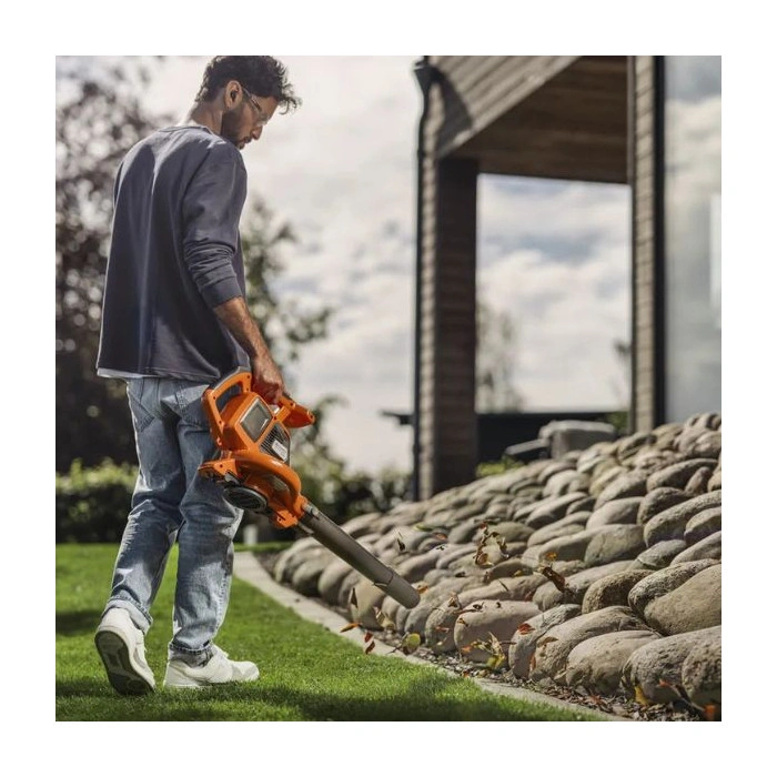 Souffleur Aspirateur de feuilles Husqvarna 120iBV nu, allées, trottoir, jardins