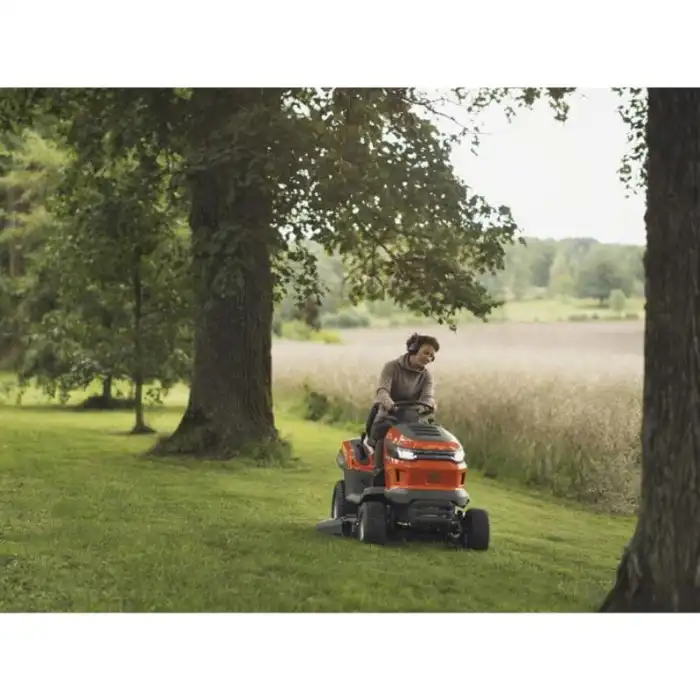 Tracteur tondeuse éjection latérale Husqvarna TS215T coupe 95 cm