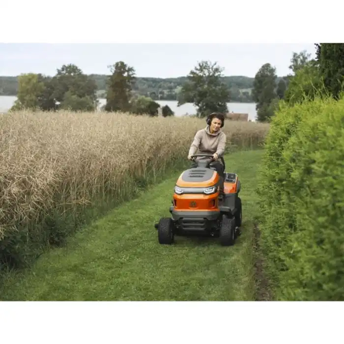 Tracteur tondeuse éjection latérale Husqvarna TS215T coupe 95 cm