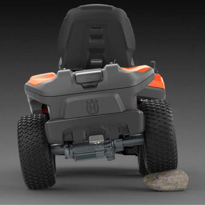 Tondeuse autoportée coupe frontale à batterie Husqvarna R200iX AWD (nu)