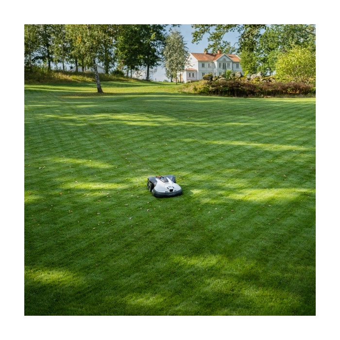 Robot tondeuse Automower Husqvarna 430V NERA sans fil / Vision IA - Surface 4800m²