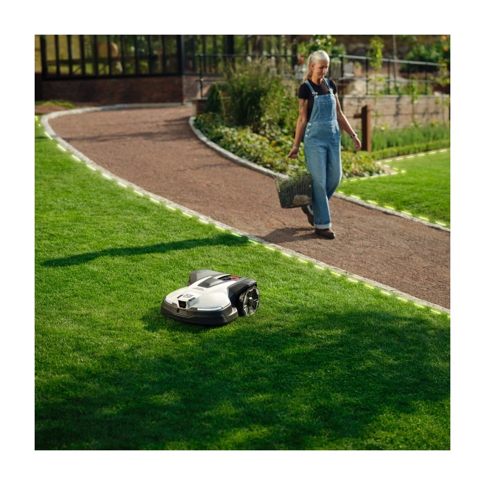 Robot tondeuse Automower Husqvarna 430V NERA sans fil / Vision IA - Surface 4800m²