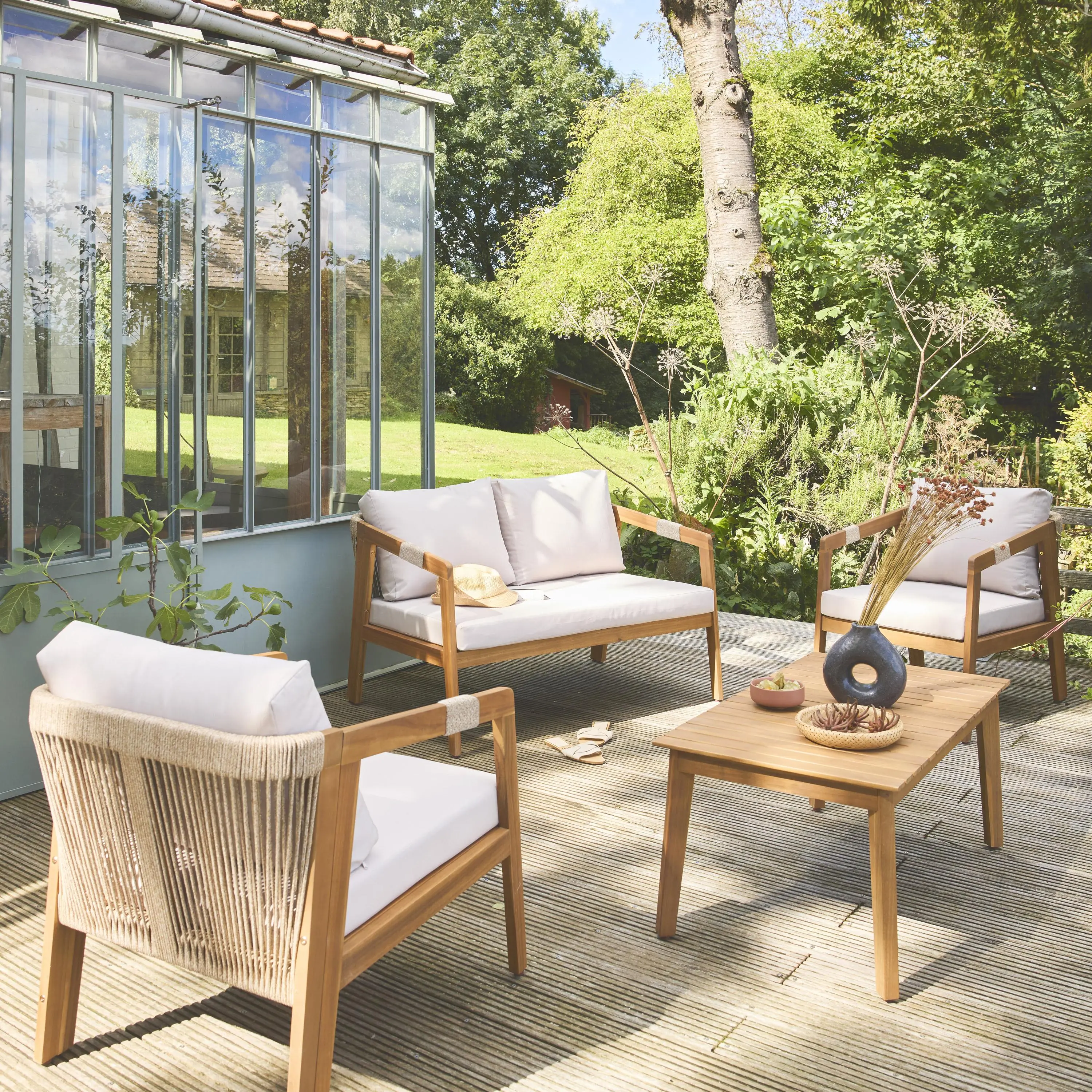 Salon de jardin en acacia 4 places avec cordes