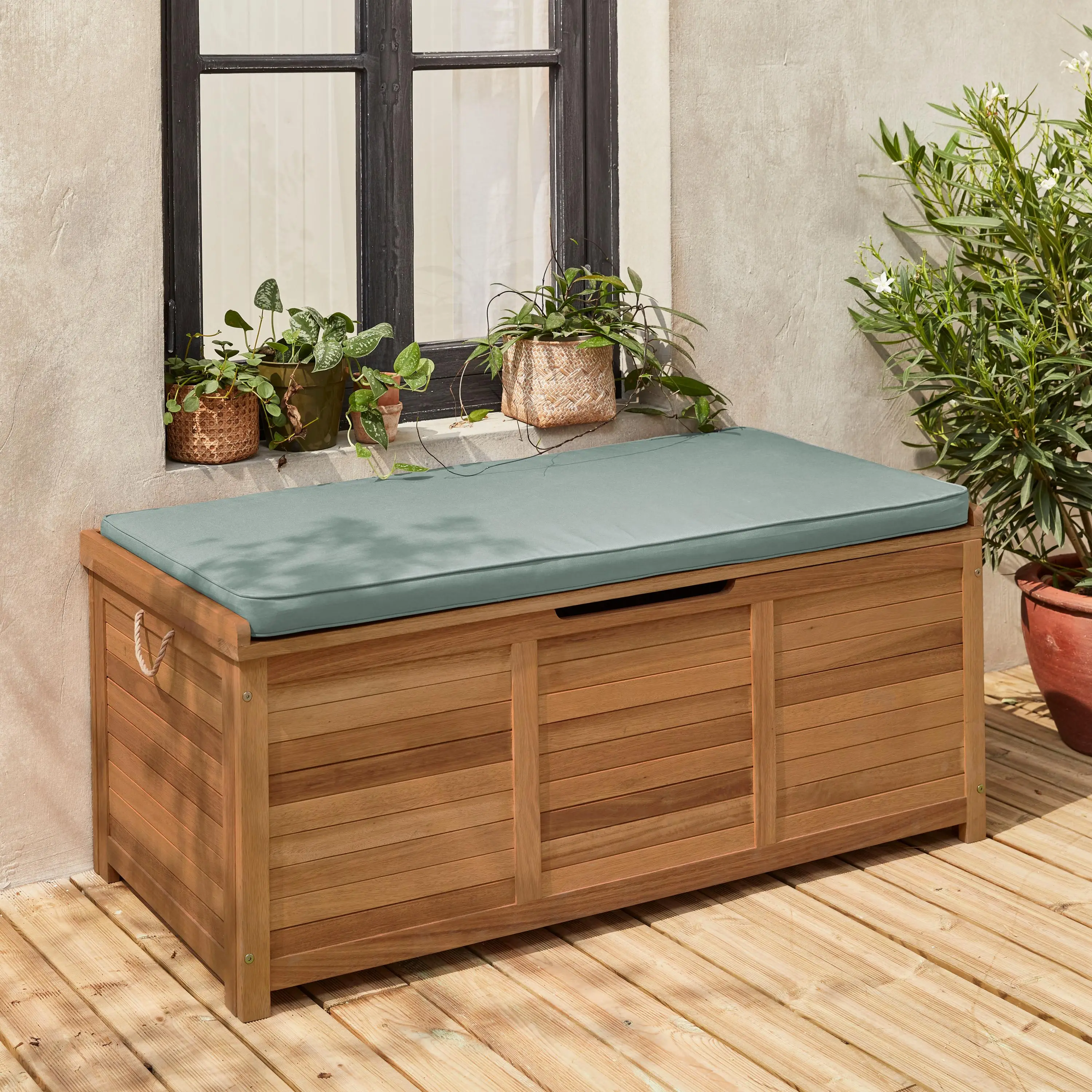 Coffre de jardin bois d'eucalyptus 200L avec vérins