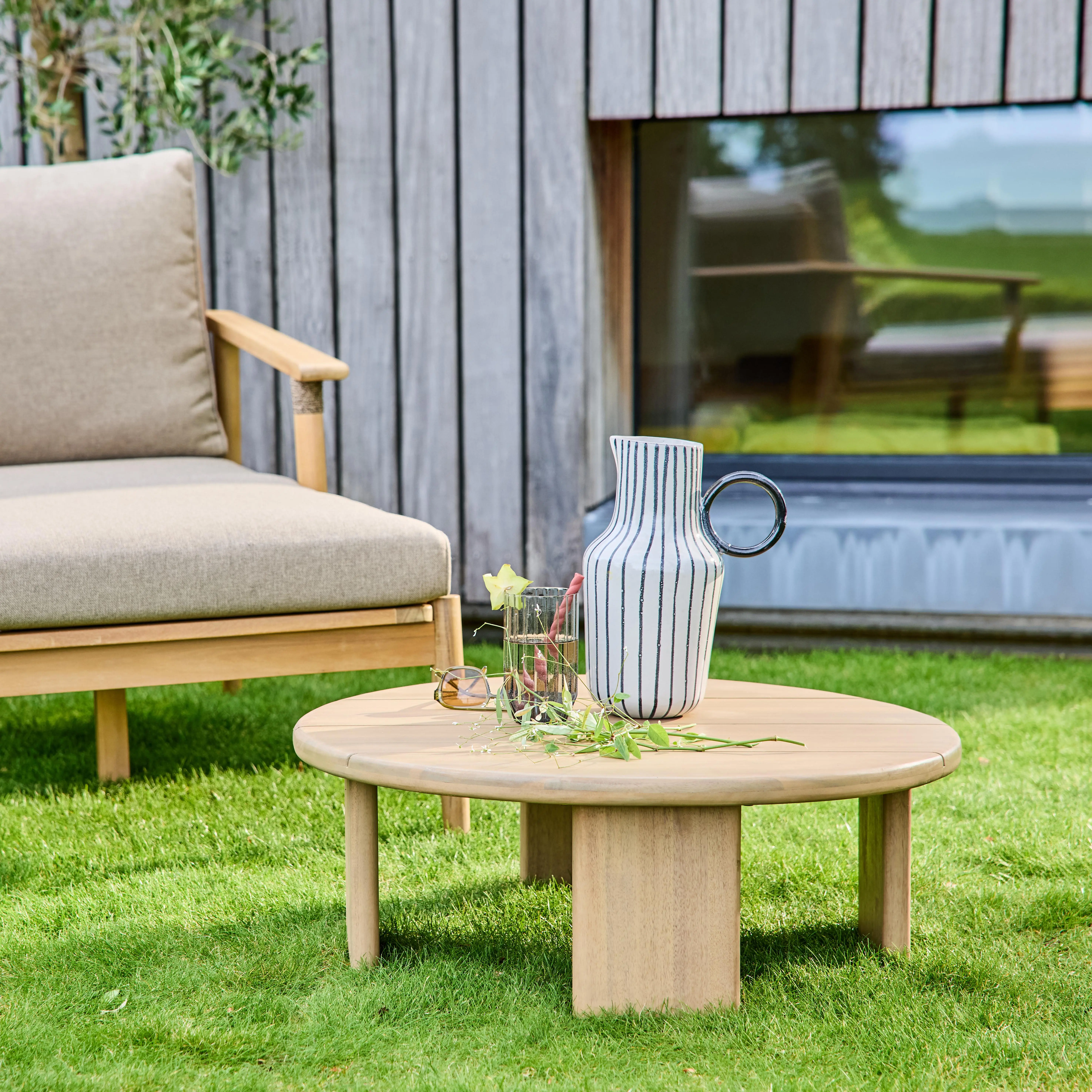 Table basse de jardin ronde bois d'acacia
