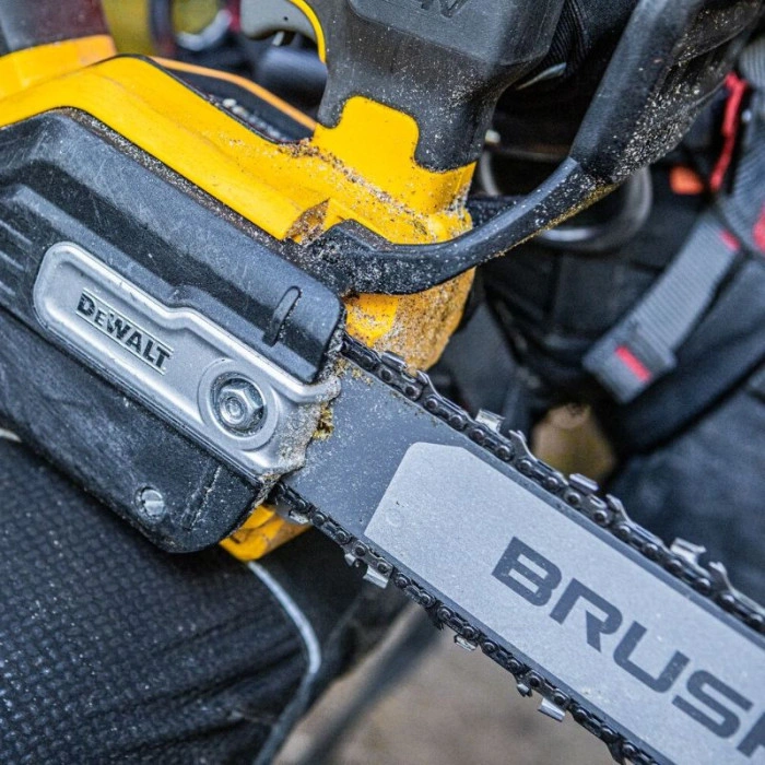 Élagueuse à batterie Dewalt DCMCST635N XR coupe 35 cm Flexvolt 54V (nue)