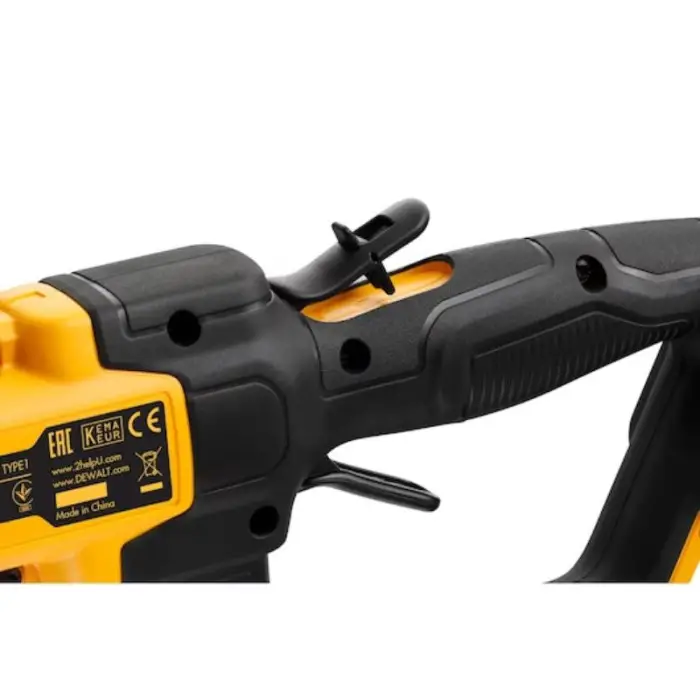 Taille haie sur perche à batterie 55 cm Dewalt XR 18V nue - DCMPH566N-XJ