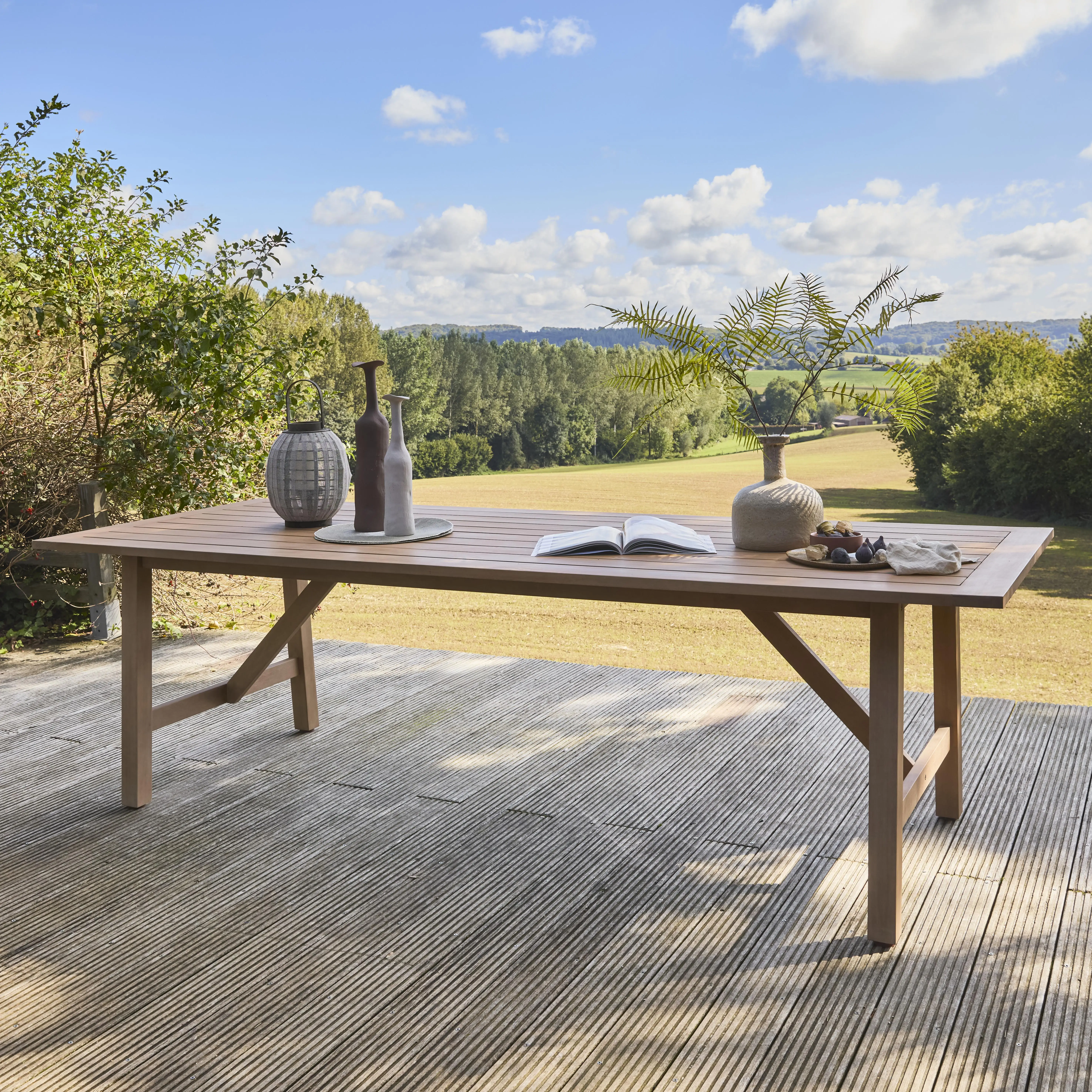 Table de jardin bois d'eucalyptus 8 places