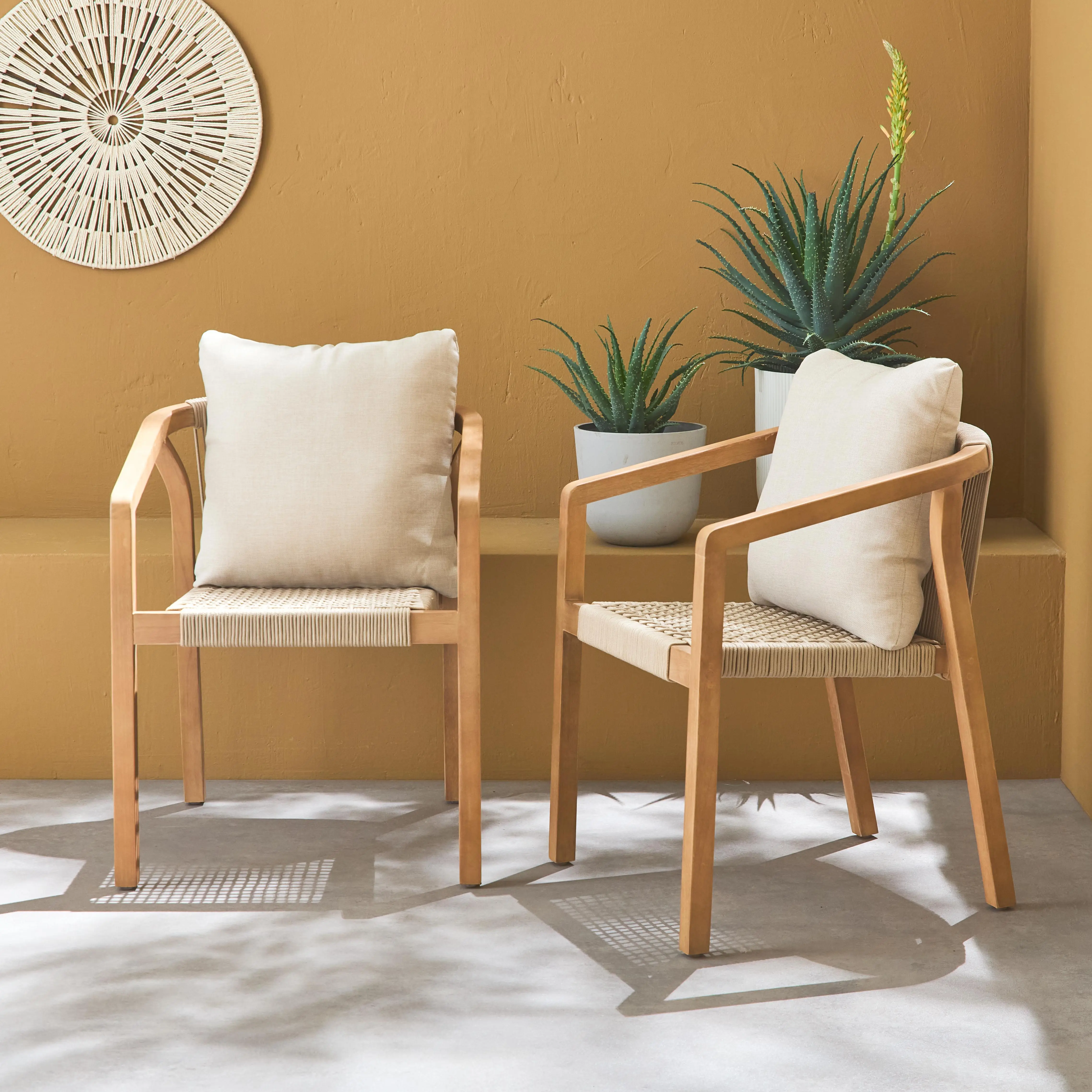 Chaise de jardin empilable bois d'eucalyptus et cordes (lot de 2)
