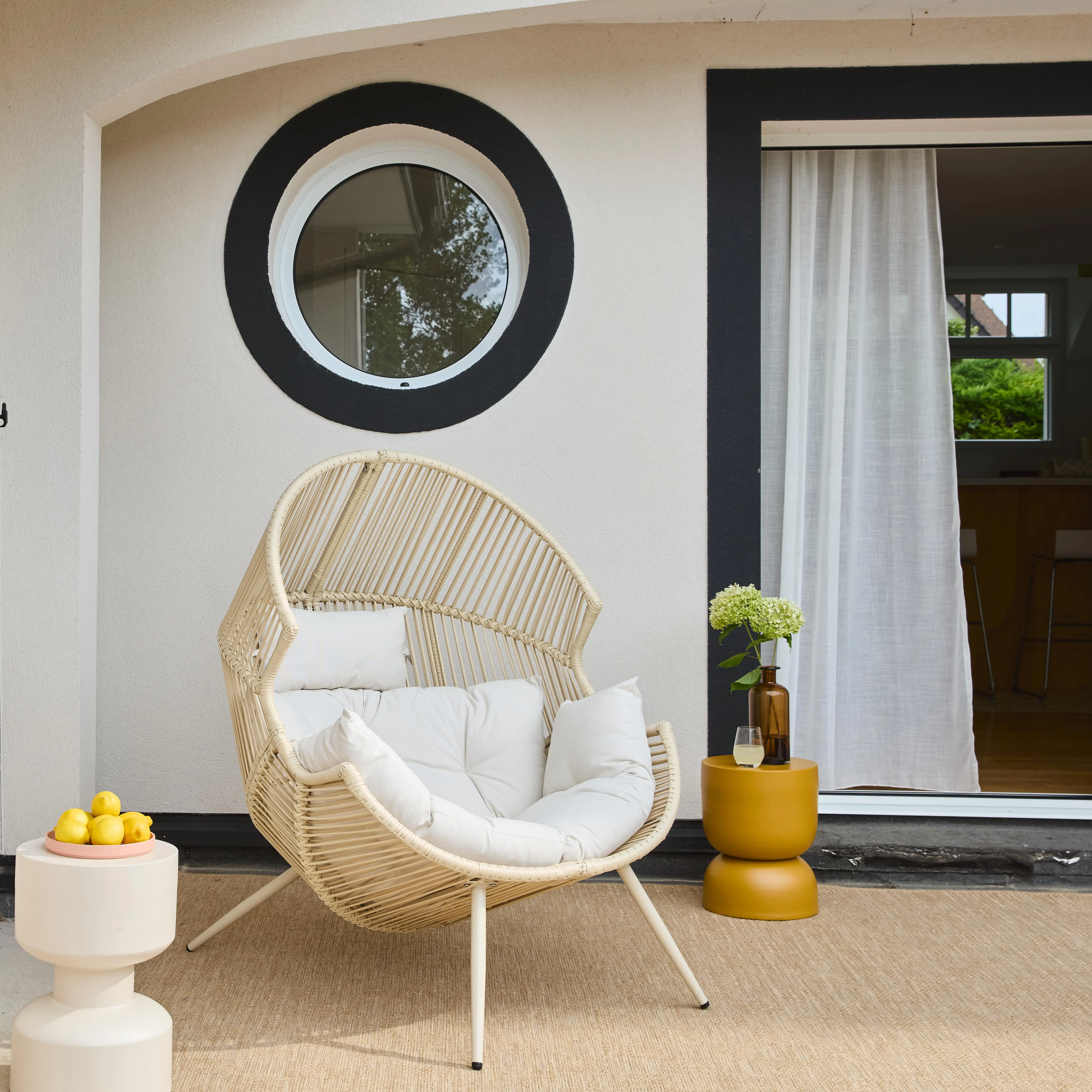 Fauteuil oeuf de jardin acier et résine