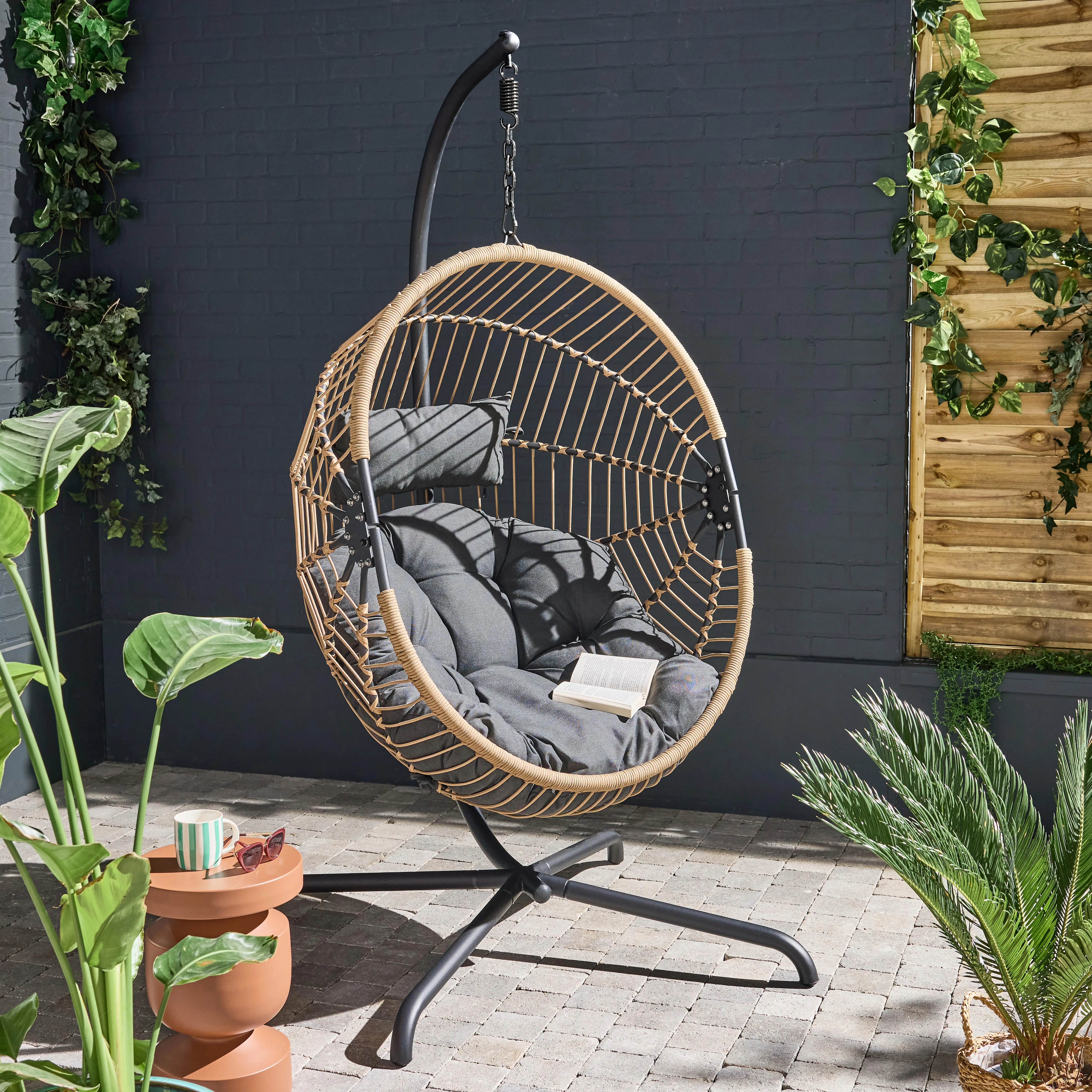 Oeuf suspendu acier coussin inclus