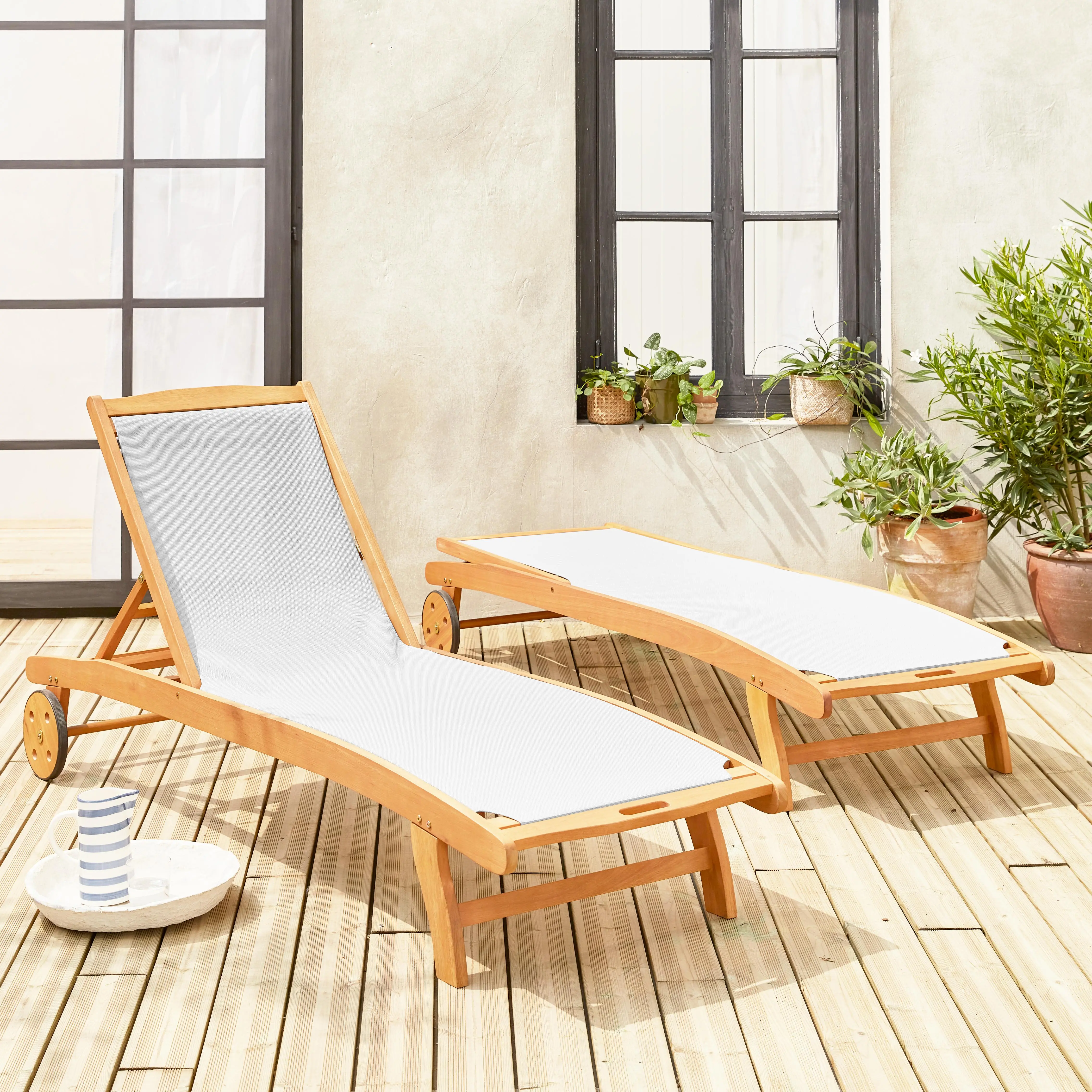 Bain de soleil bois d'eucalyptus multi positions avec roulettes (lot de 2)