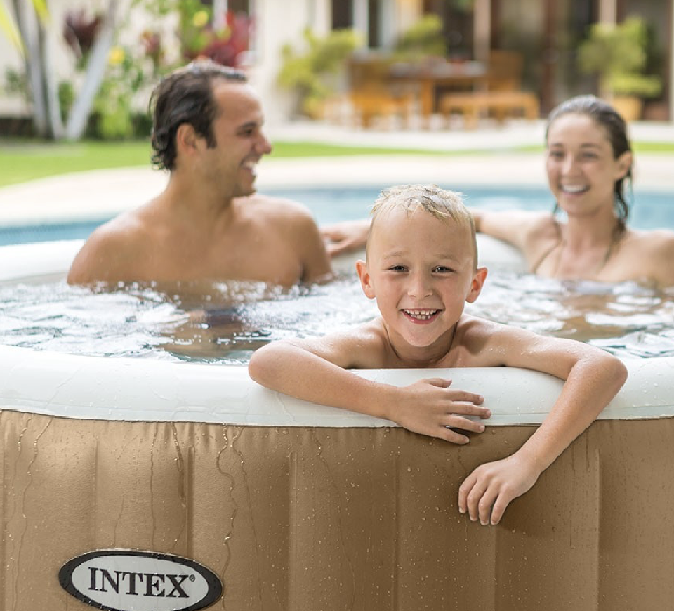 Spa Gonflable – INTEX – Sahara 4 places + Couverture Thermique – DESTOCKAGE