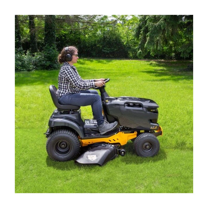 Tracteur Tondeuse Cub Cadet LT3 S108 éjection latérale - Coupe 108 cm