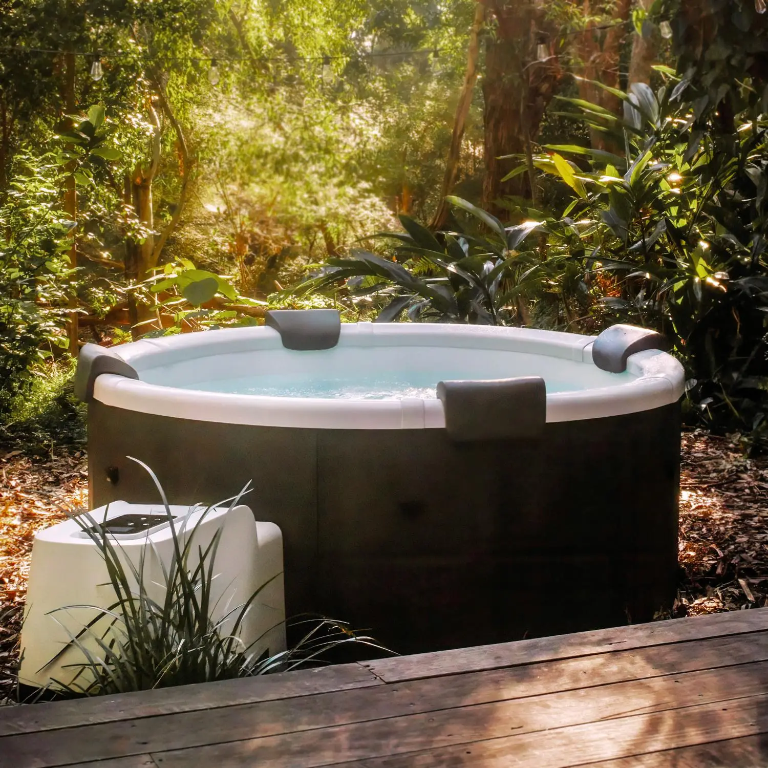 Spa rigide 6 places 180cm rond hydromassage 4 coussins bâche + housse