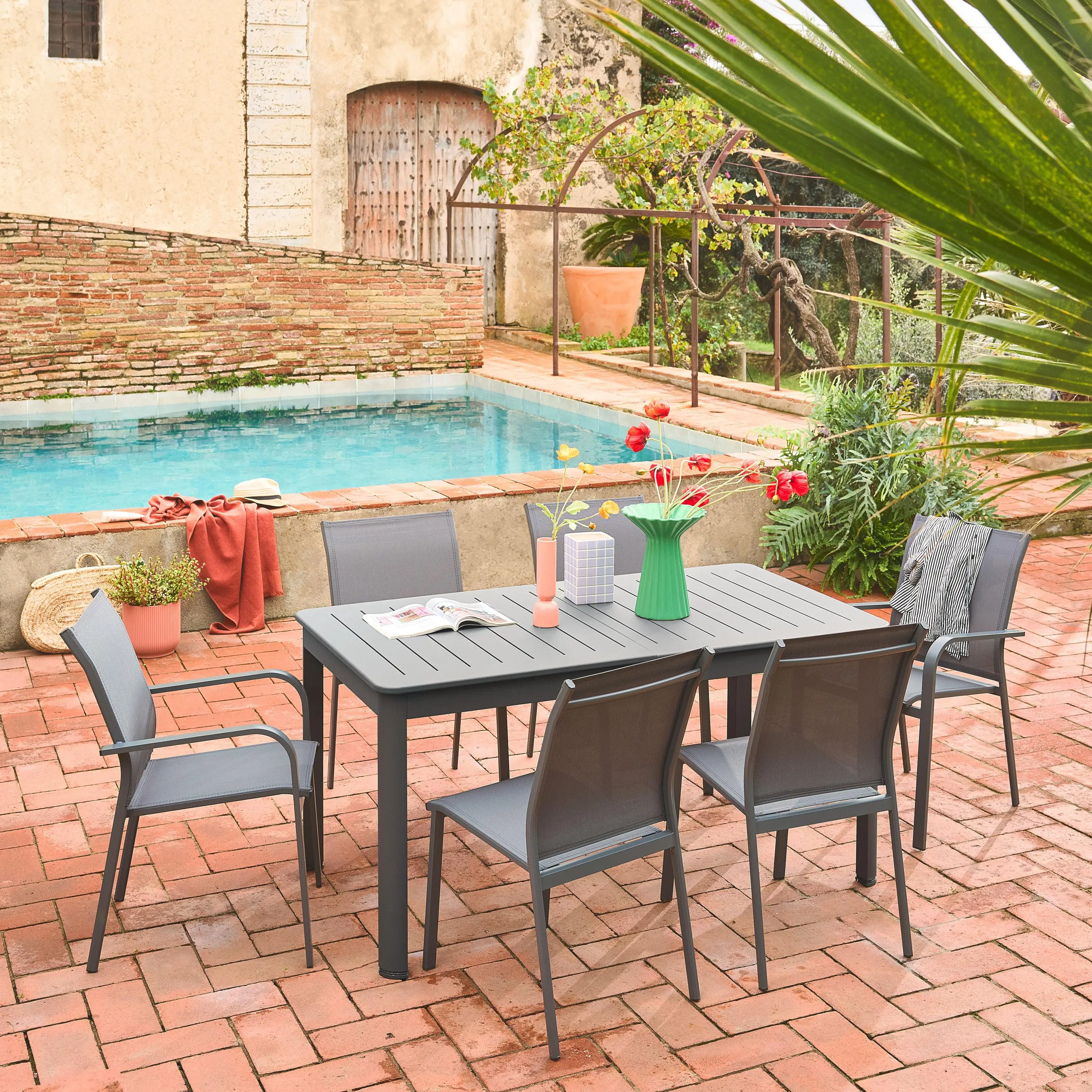 Table de jardin extensible aluminium + 6 assises