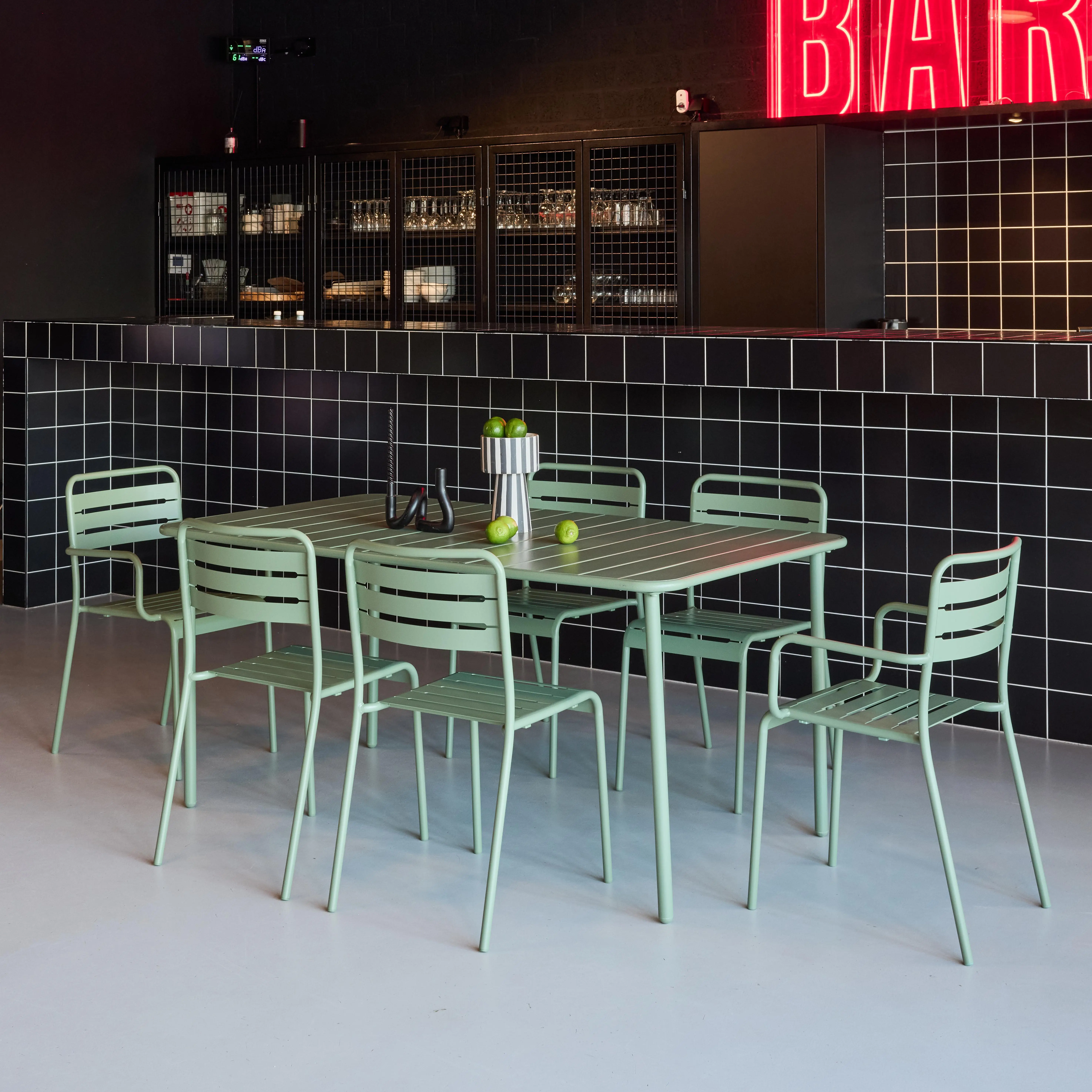 Table de jardin métal + 6 assises