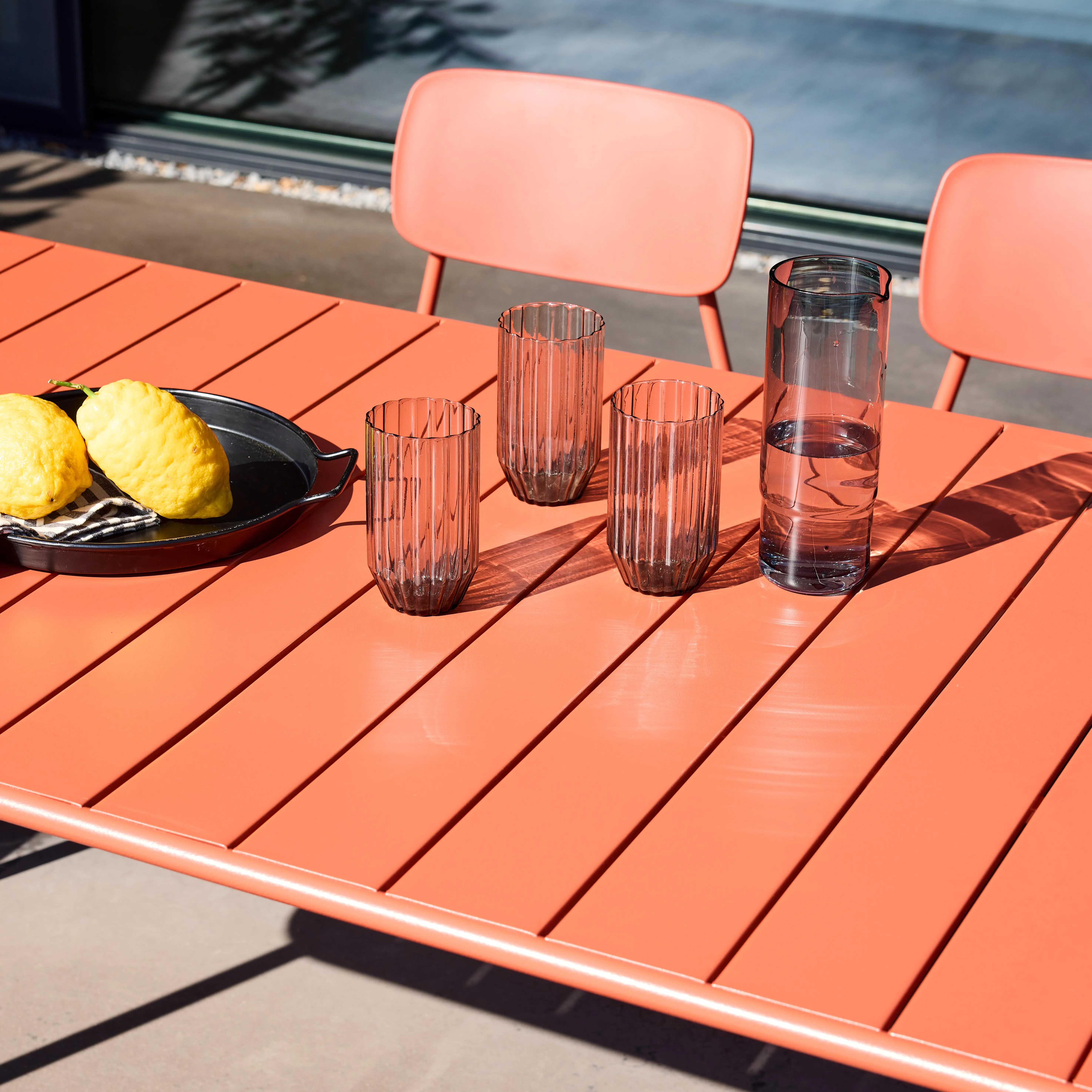 Table de jardin métal + 6 assises