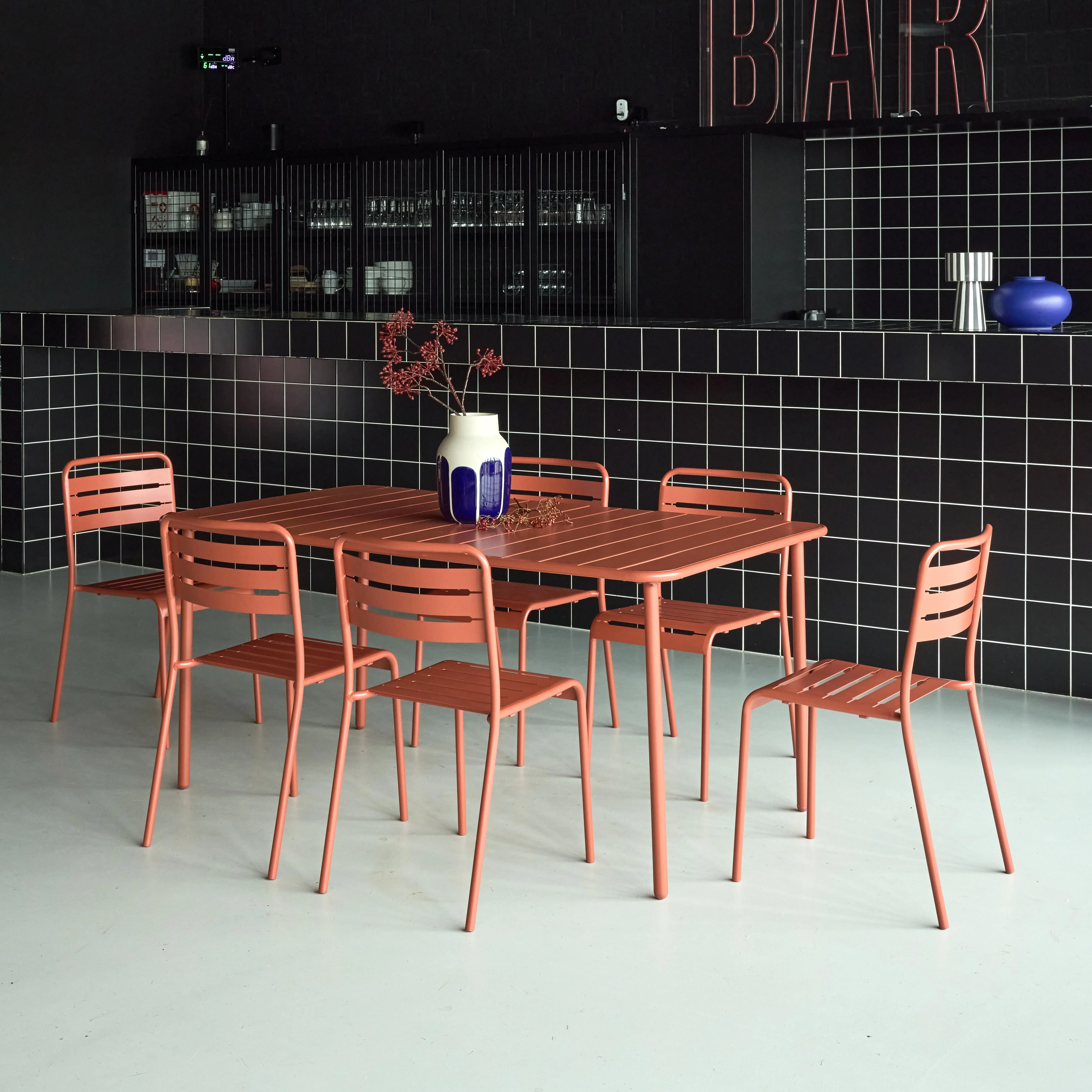 Table de jardin métal + 6 assises