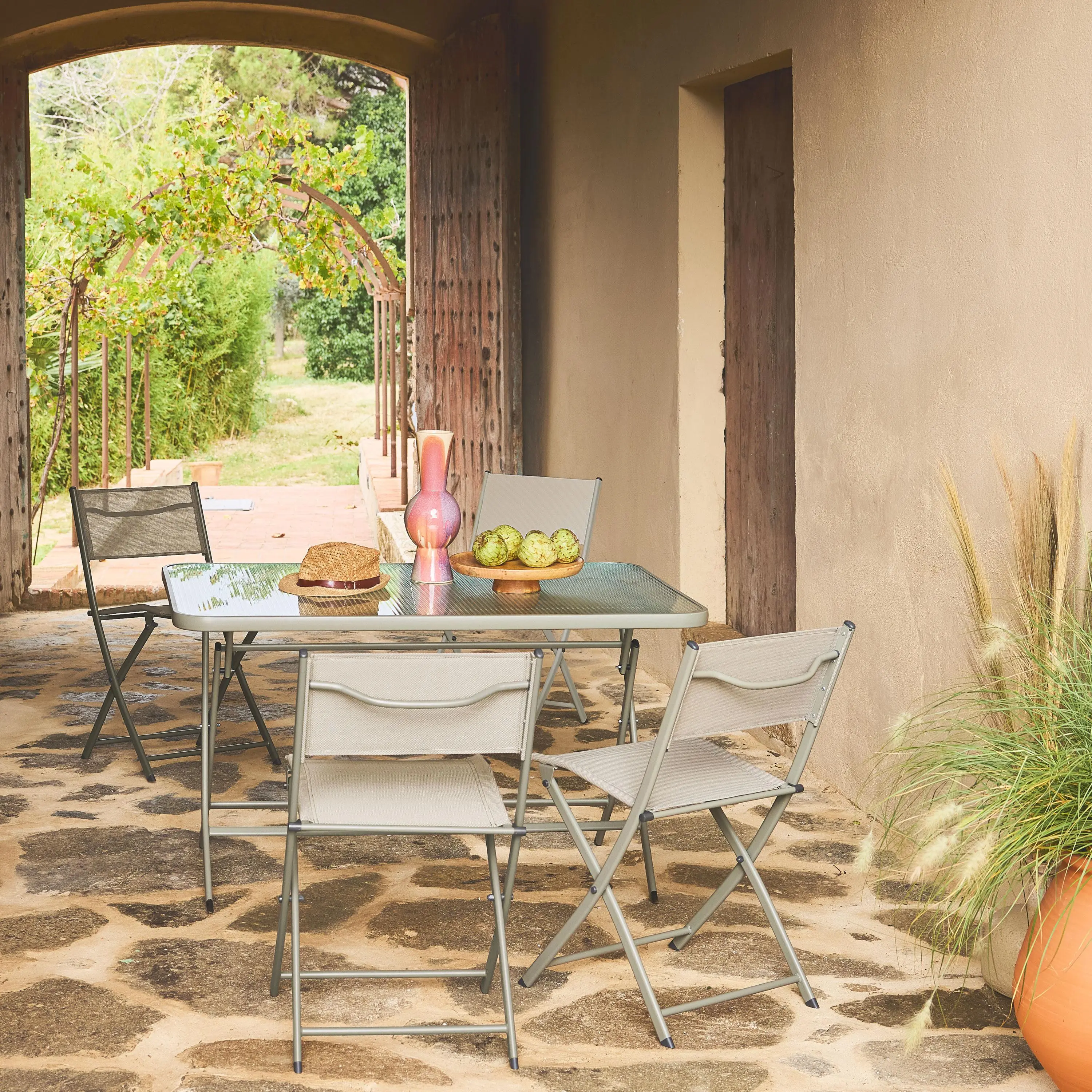 Table de jardin pliante acier + 4 assises