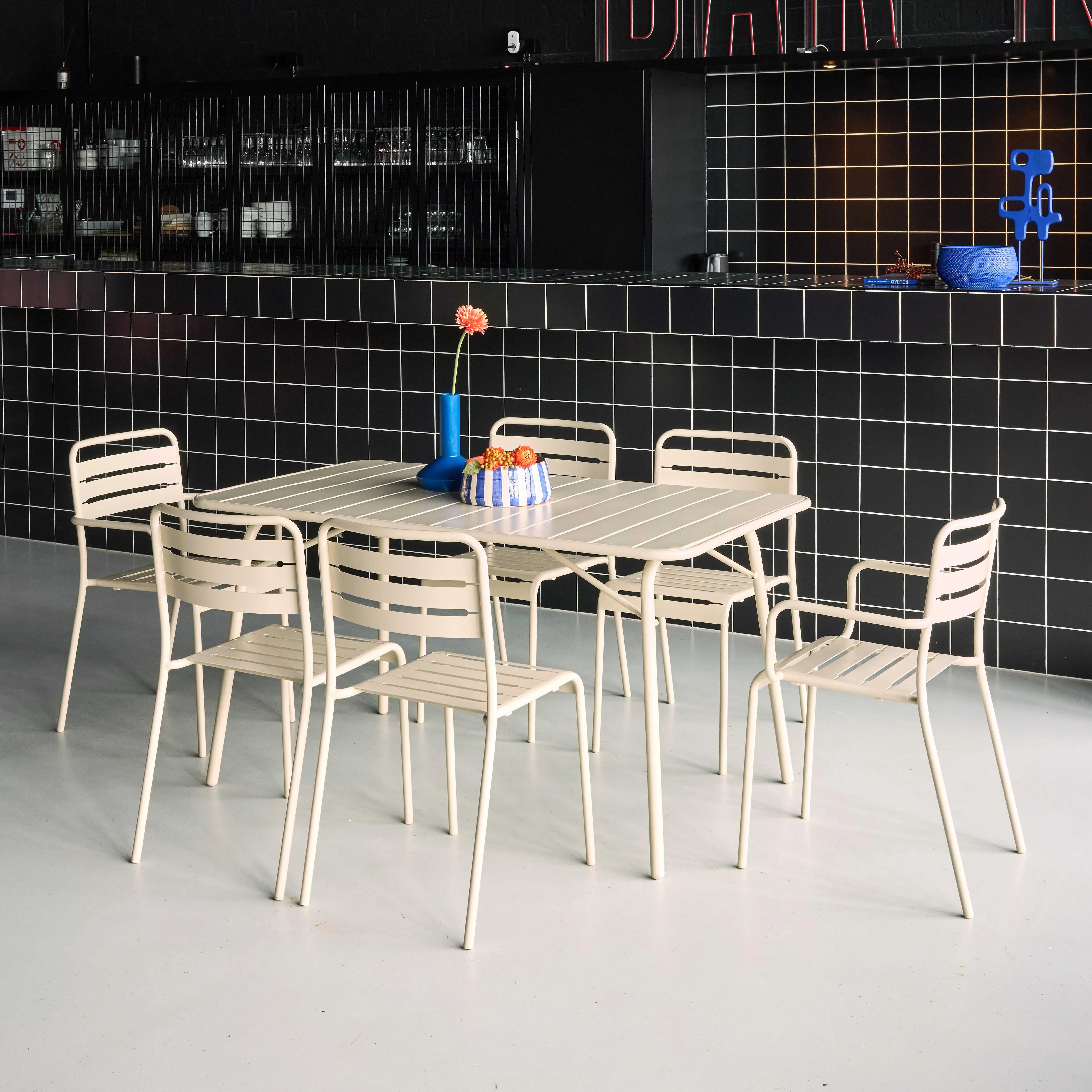 Table de jardin pliante métal + 6 assises