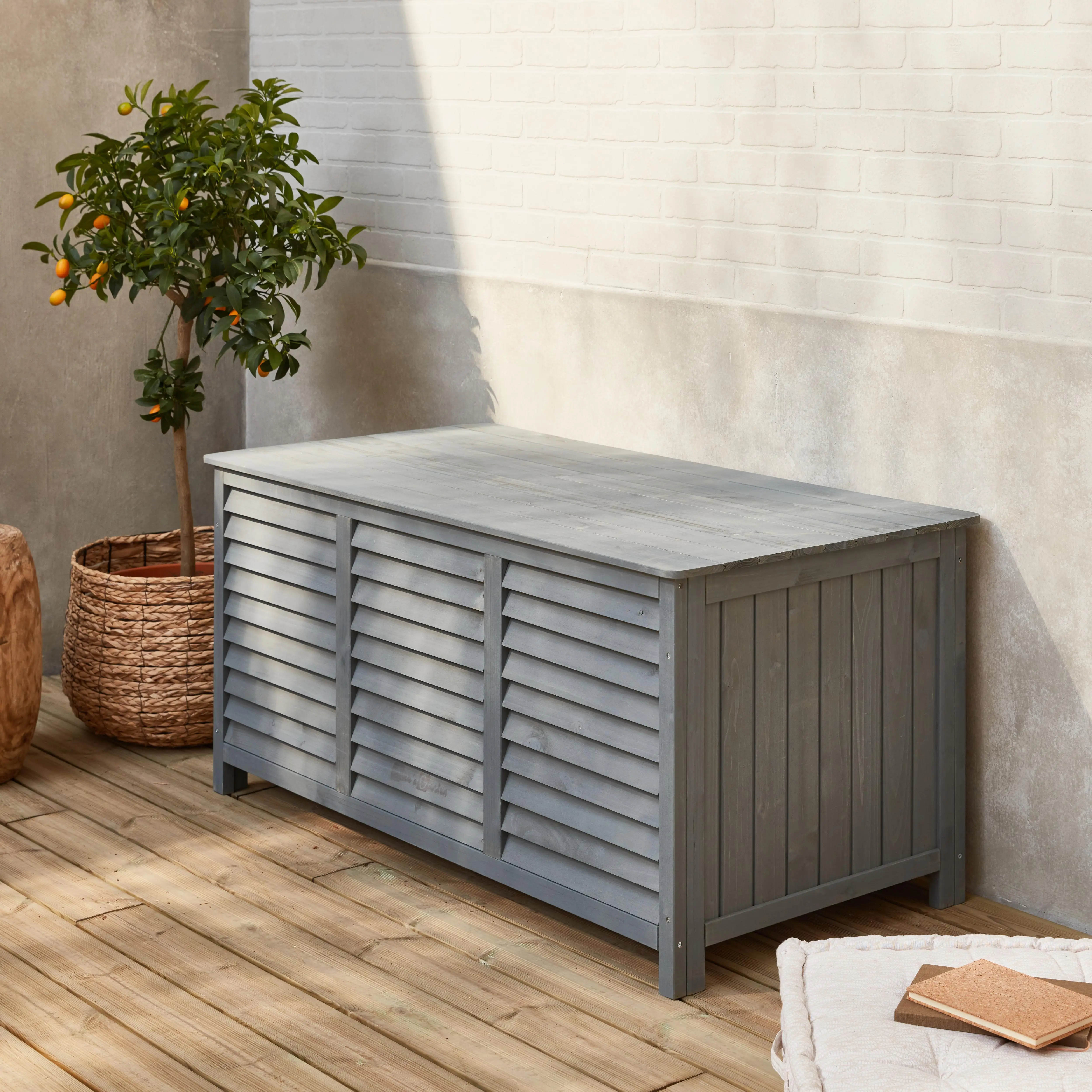 Coffre de rangement bois de sapin 330L