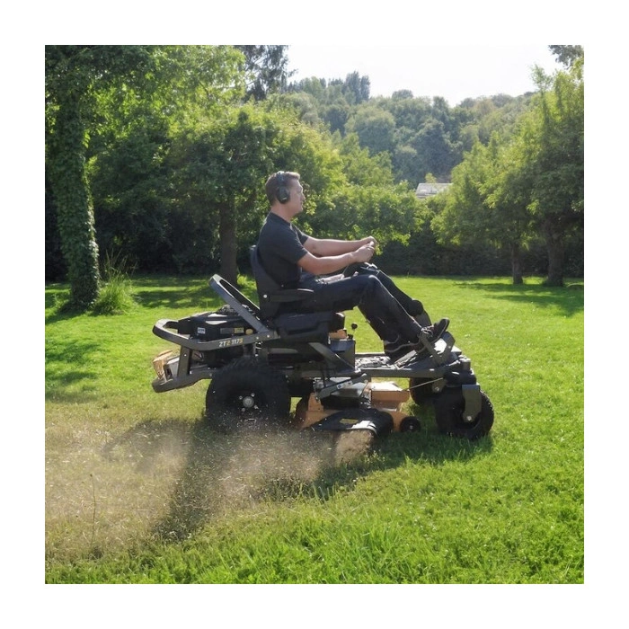 Tondeuse Zero-turn Cub Cadet Z2 117S Ultima - Coupe 117 cm - Moteur 726cm³